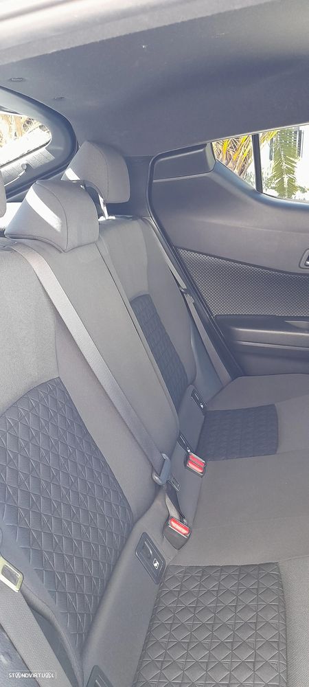 Toyota C-HR 1.8 Hybrid Square Collection - 9