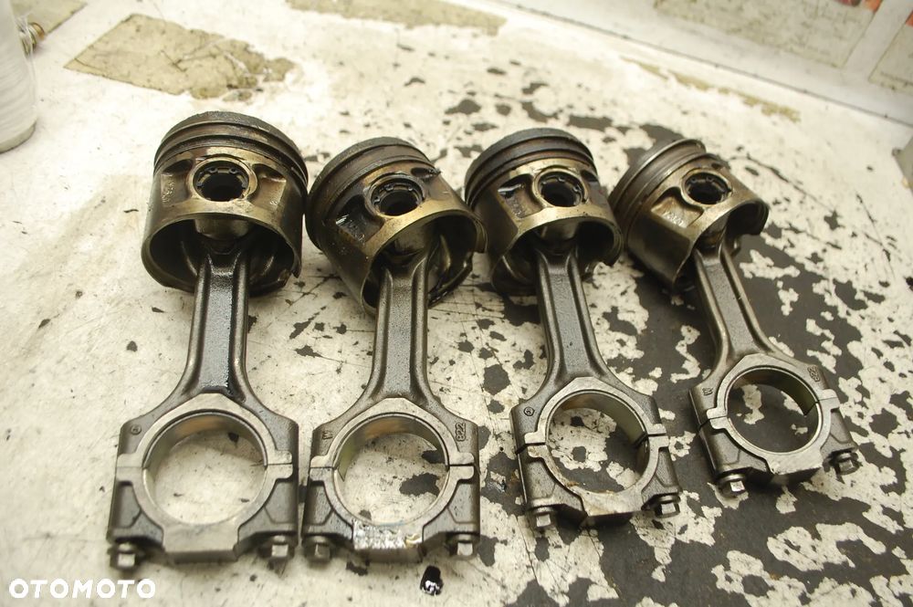 TŁOK + KORBOWÓD TŁOKI 822 1.6 M-JET FIAT DOLBO ALFA ROMEO - 6