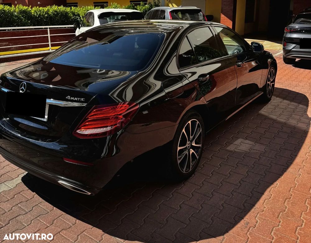 Mercedes-Benz E 200 4MATIC Aut. - 6