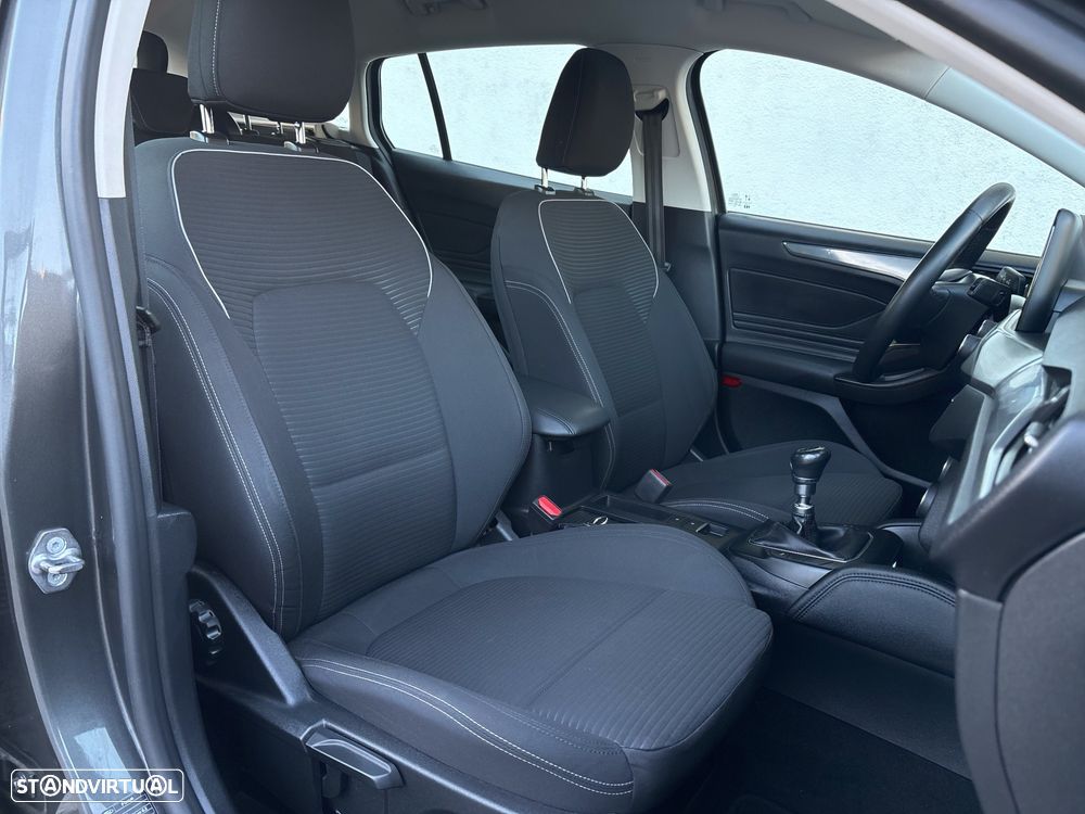 Ford Focus SW 1.5 TDCi EcoBlue Business - 7