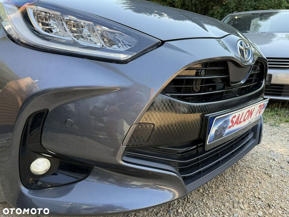 Toyota Yaris - 10