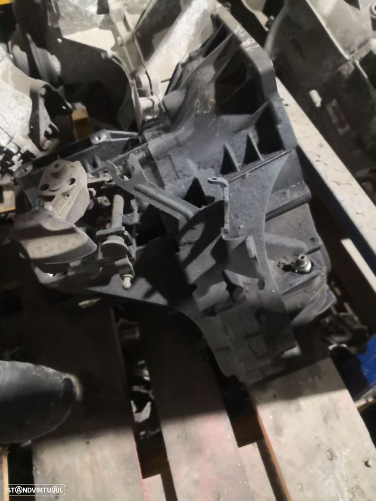 Caixa De Velocidades Ford Focus Turnier (Dnw) - 2