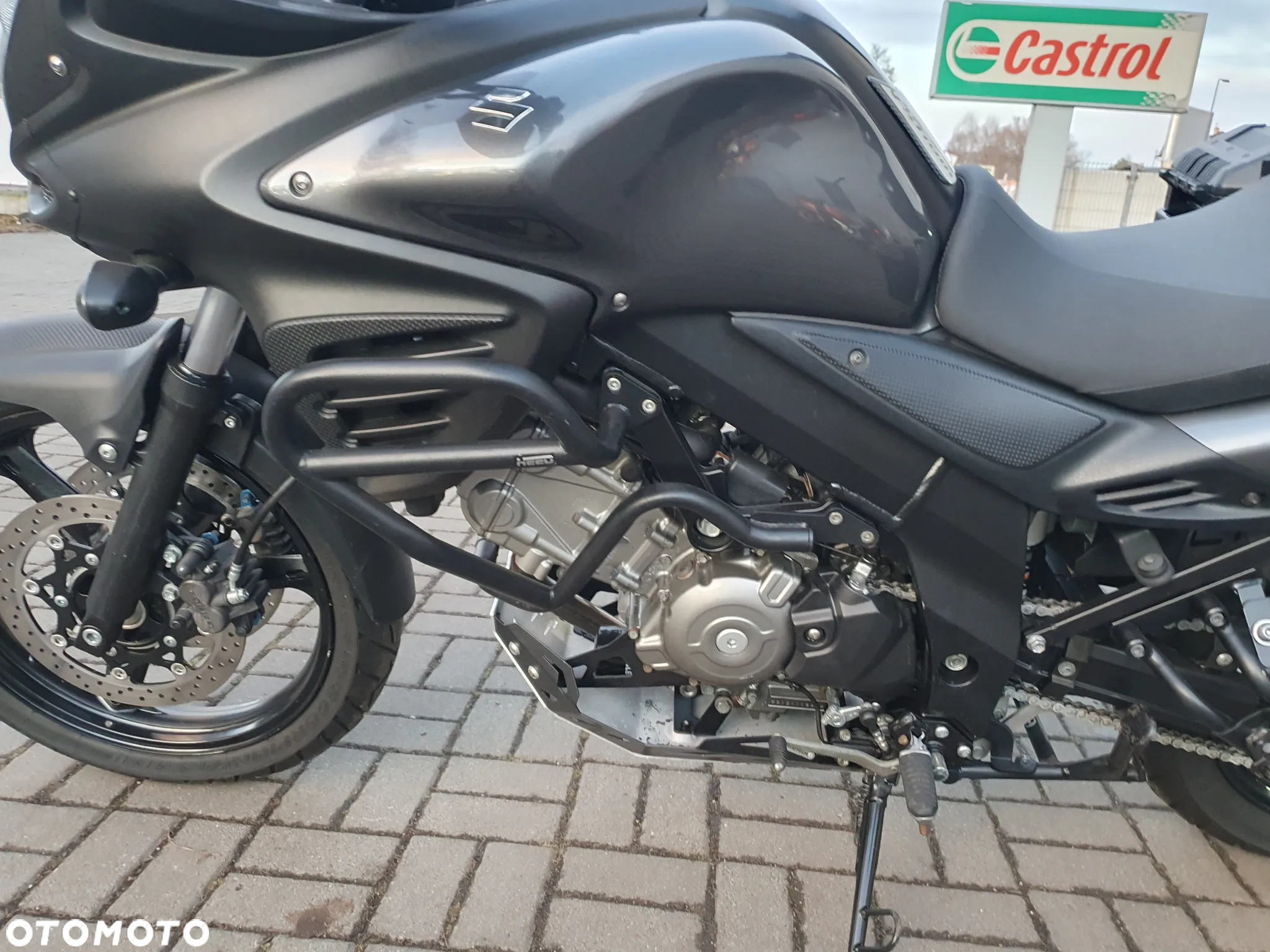 Suzuki V-STROM - 18