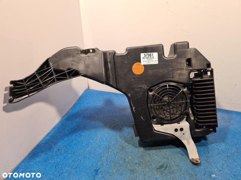 MERCEDES W203 LIFT KOMBI SUBWOOFER A2038207402 - 1
