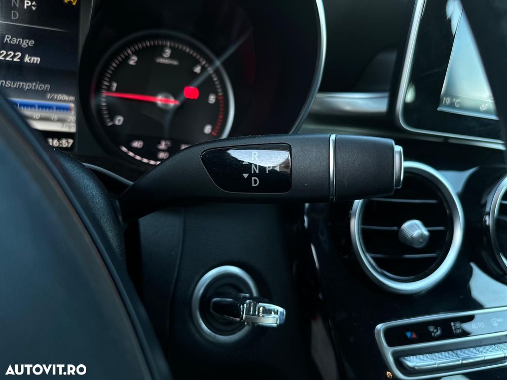 Mercedes-Benz C 220 CDI DPF Automatik BlueEFFICIENCY Avantgarde - 27