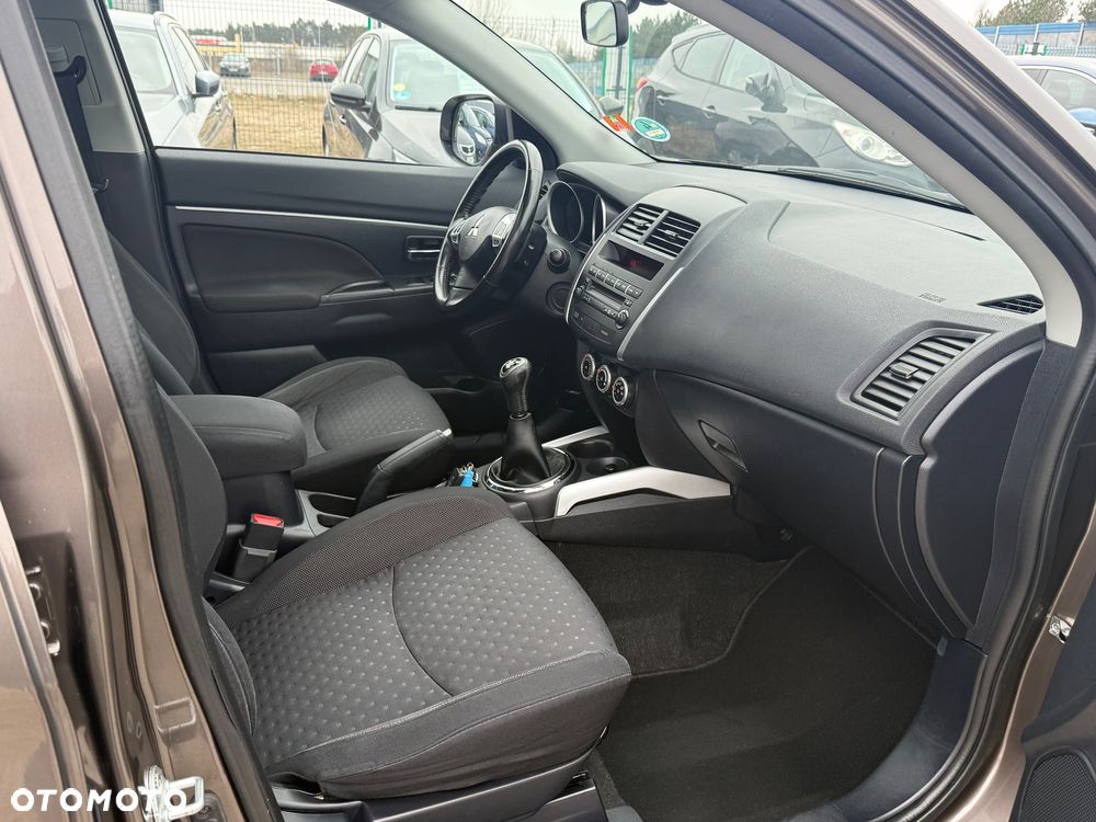 Mitsubishi ASX 1.6 Instyle AS&G - 25