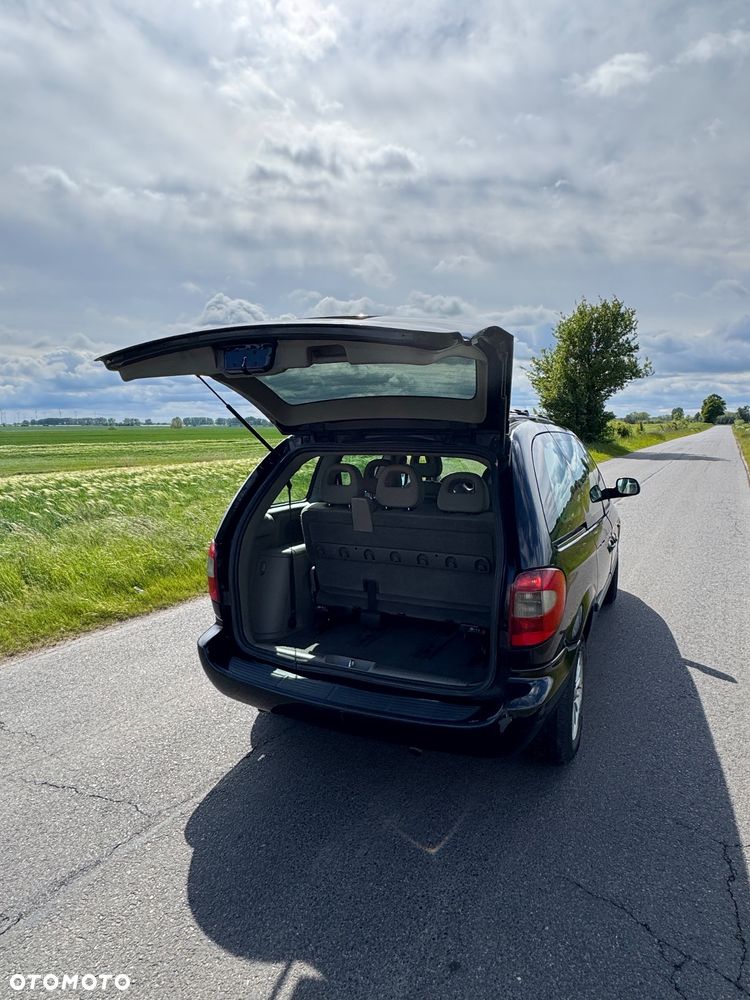 Chrysler Voyager 2.5 SE CRD - 4