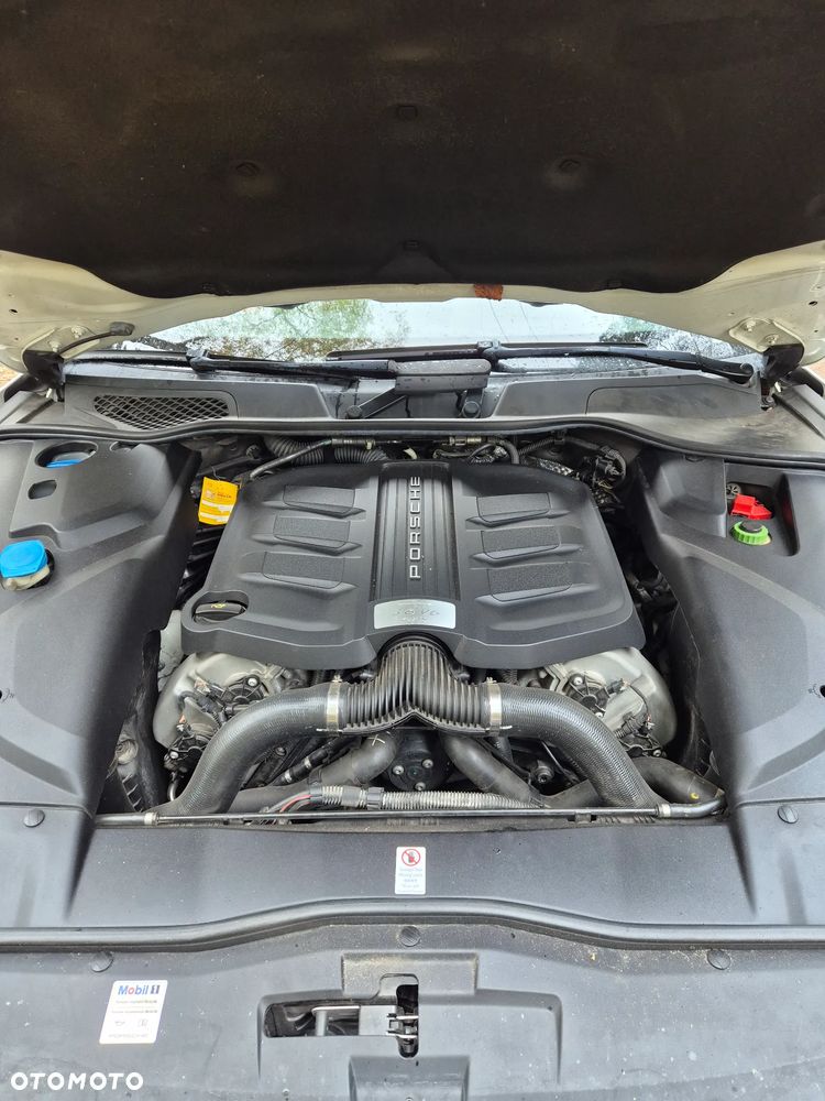 Porsche Cayenne - 11