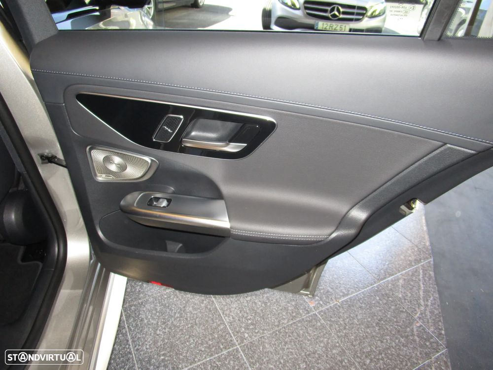 Mercedes-Benz C 300 - 18