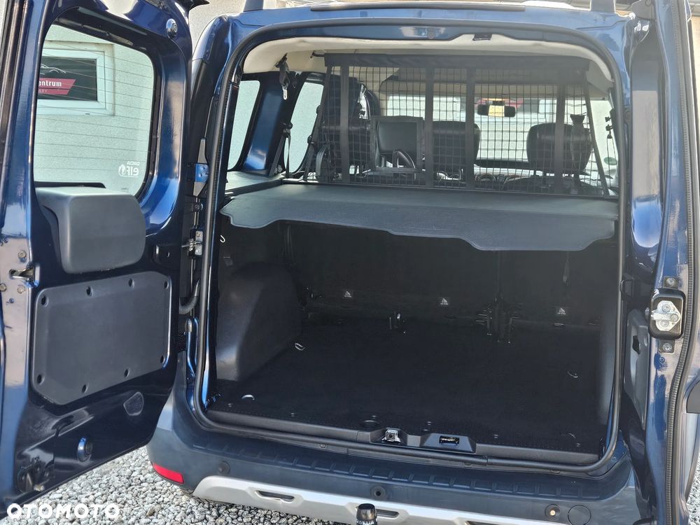 Dacia Dokker TCe 115 Stepway Celebration - 16