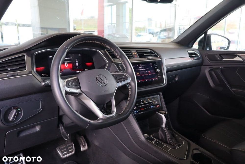 Volkswagen Tiguan - 16