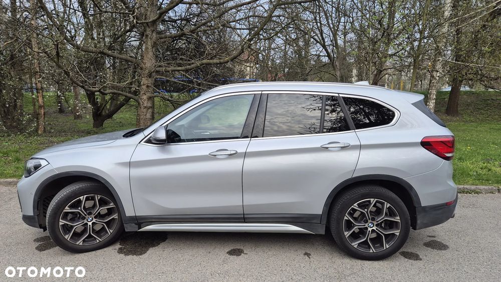 BMW X1 sDrive20i xLine - 8
