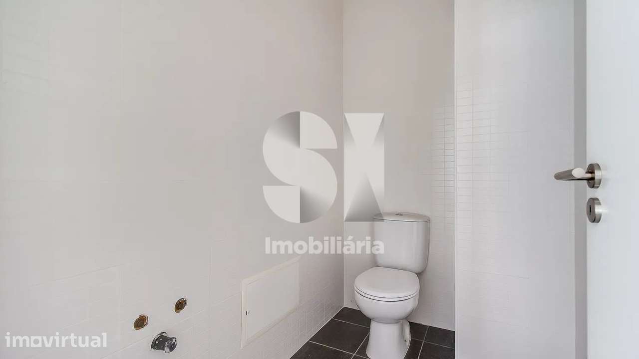 Loja de Rua em Zona Pedonal – Meirinhas | Pombal - Grande imagem: 3/21
