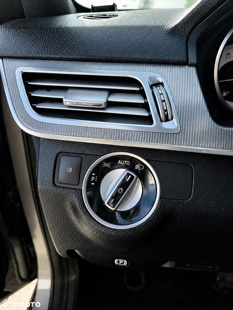 Mercedes-Benz Klasa E 220 BlueTEC Avantgarde - 14