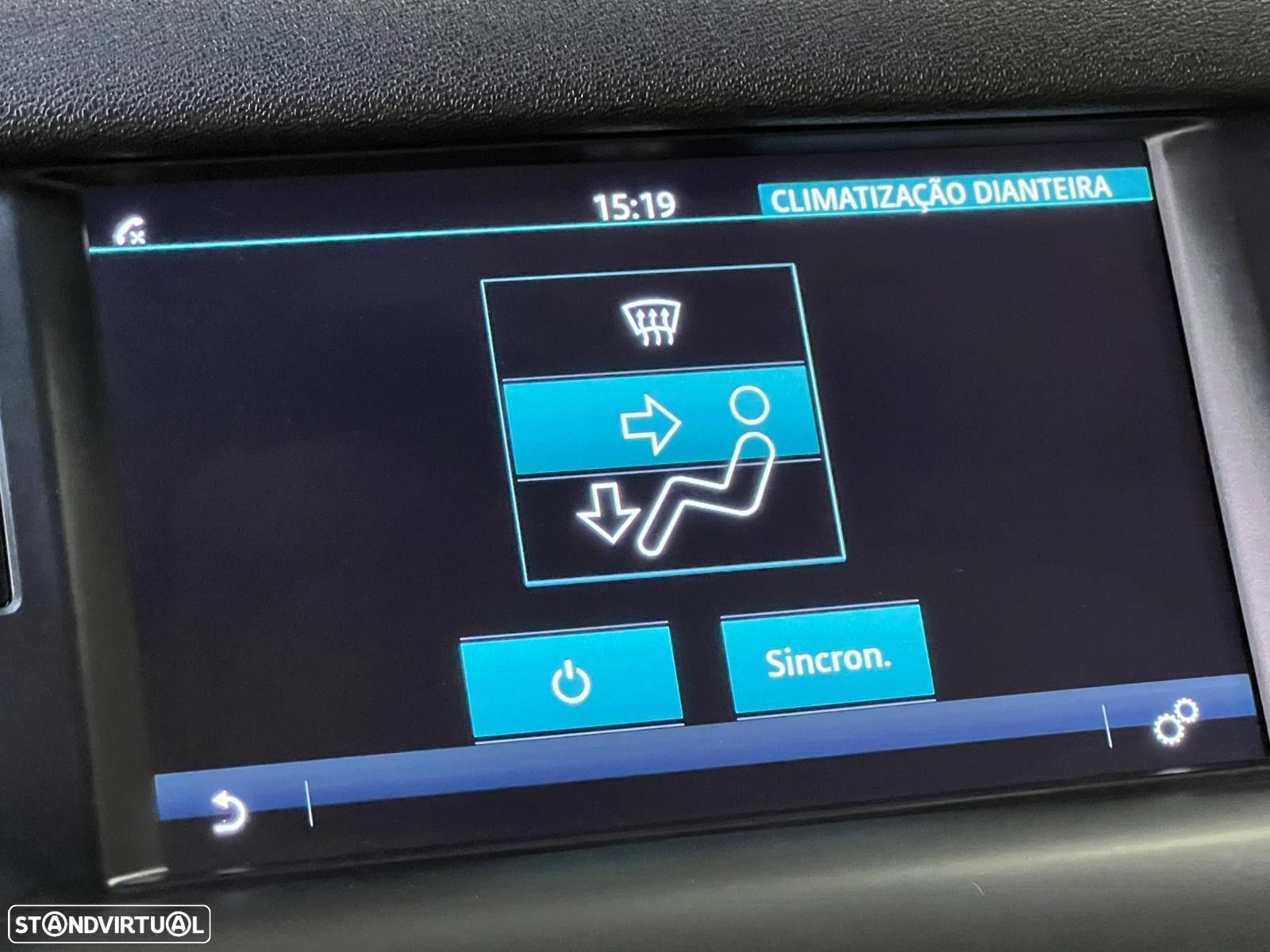 Land Rover Discovery Sport - 14
