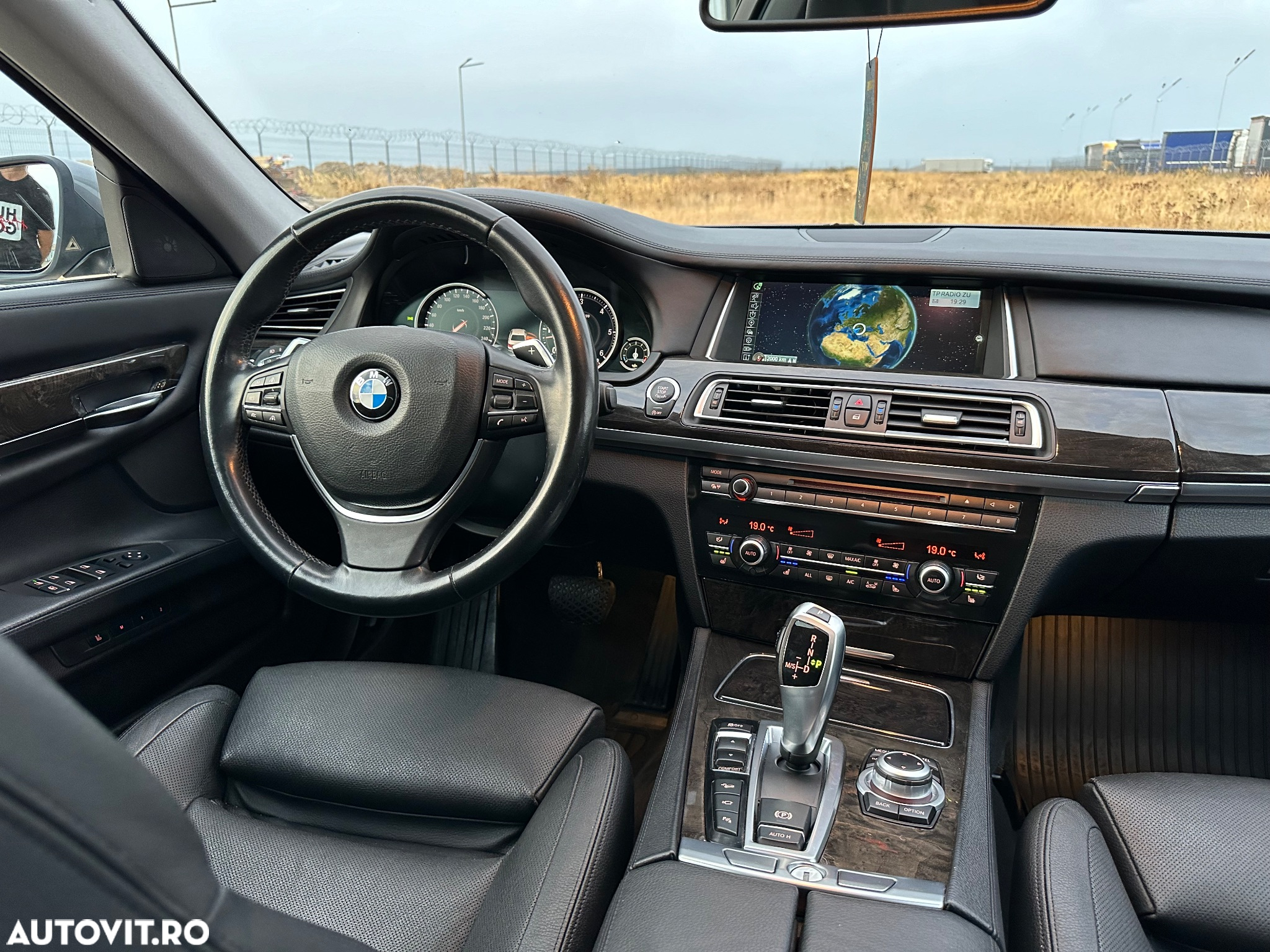 BMW Seria 7 730d xDrive - 23