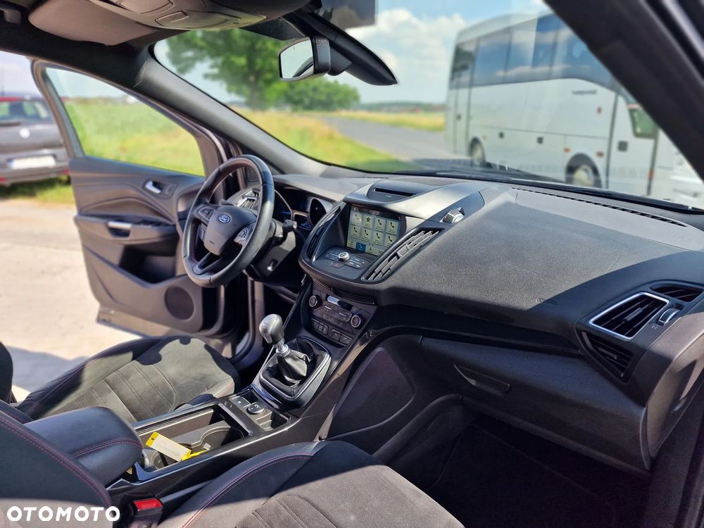 Ford Kuga 1.5 EcoBlue ST-LINE - 31