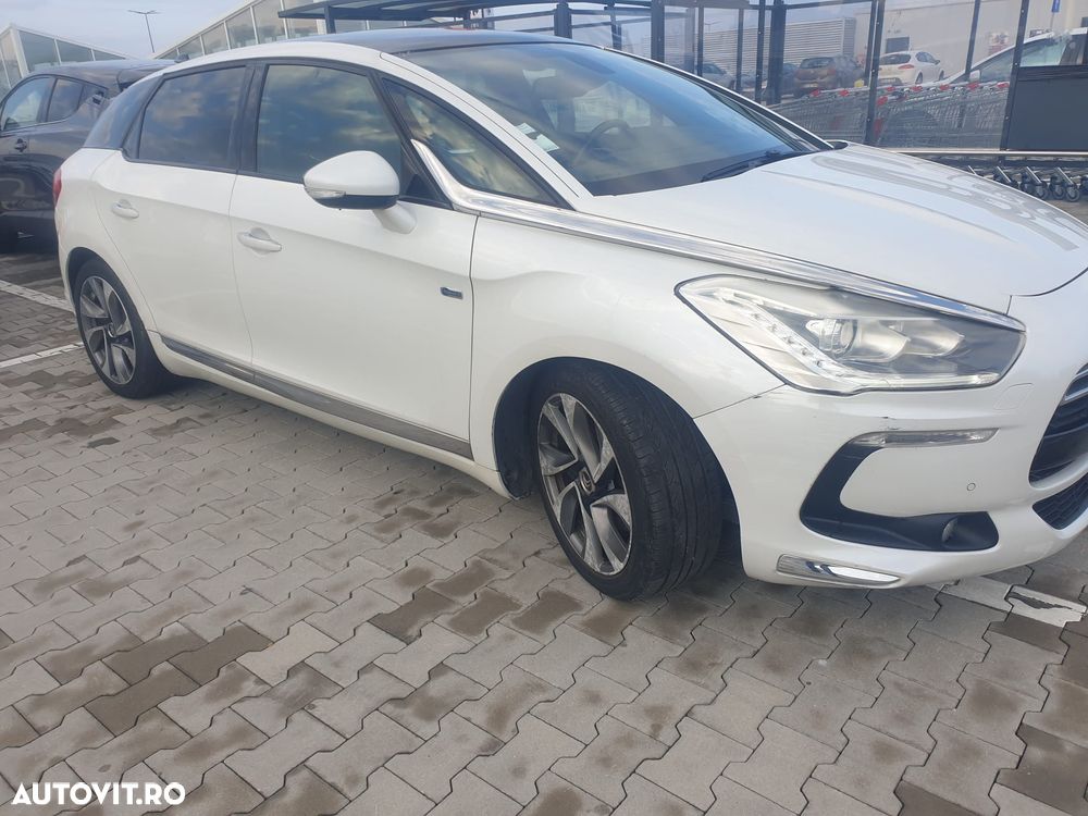 Citroën DS5 Hybrid4 EGS6 SoChic - 8