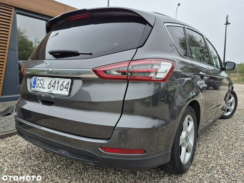 Ford S-Max - 18
