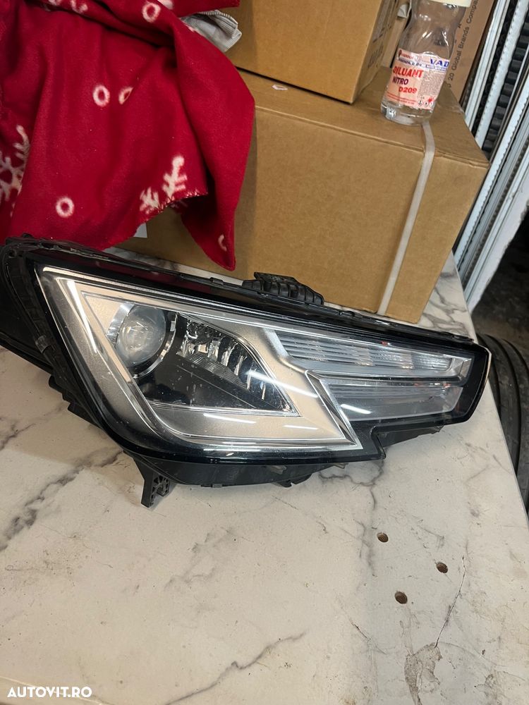 Far dreapta Bixenon complet audi a4 b9 2017 - 2