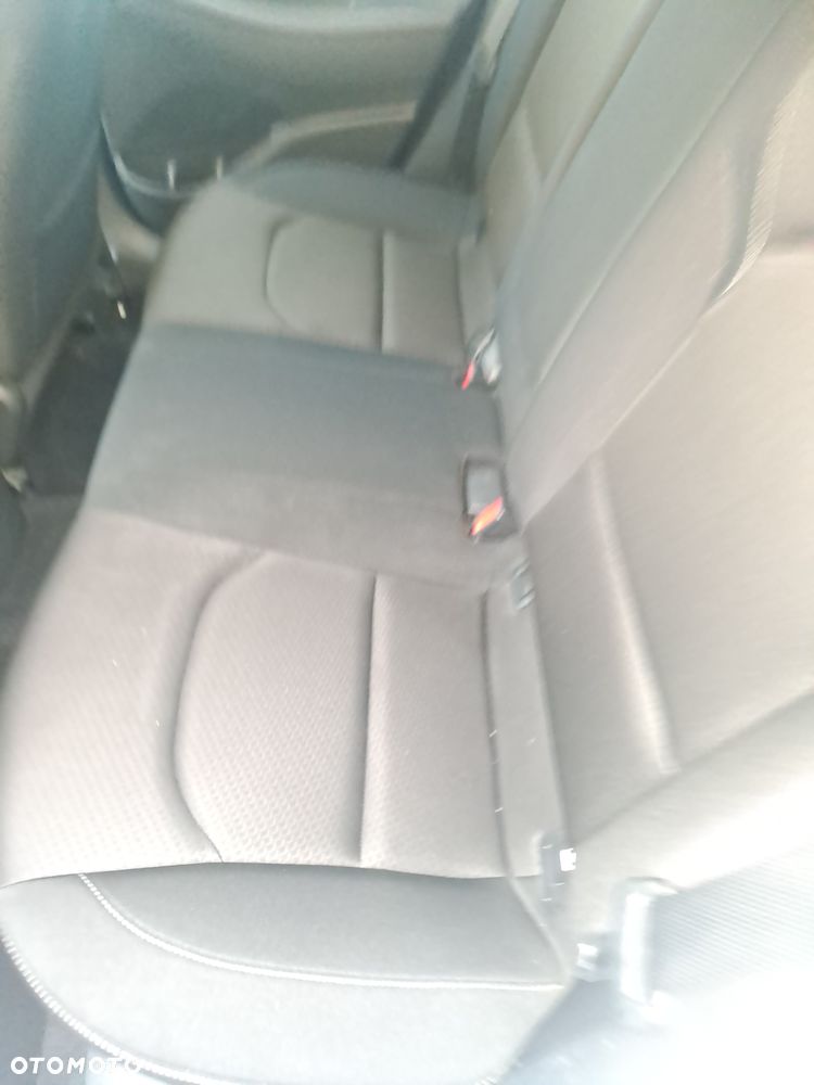 Hyundai i30 1.6 CRDi Premium - 10