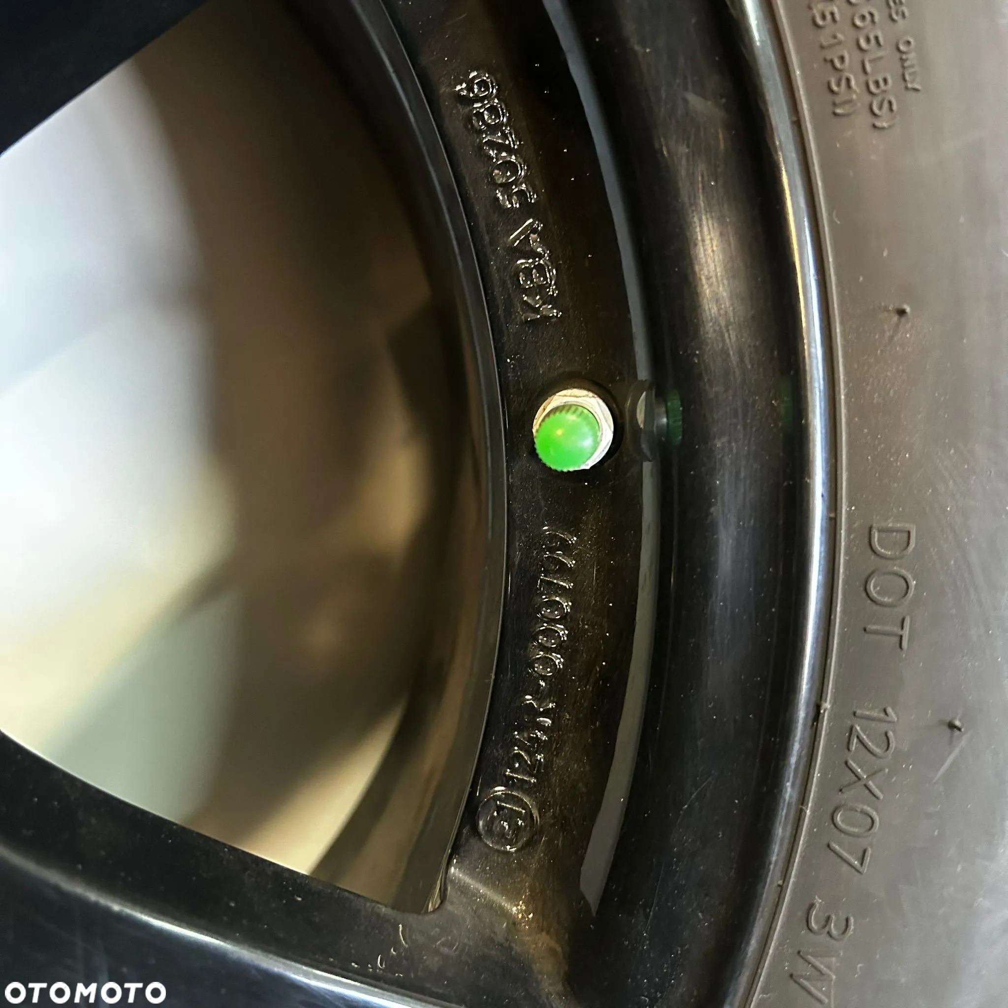 Felga aluminiowa GIACUZZO 7Jx17 5x114,3 ET50 KBA 50286 + OPONA ZIMOWA 215/60R17 - 5