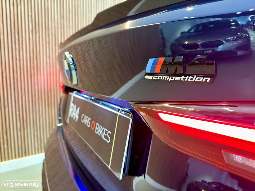 BMW M4 Competition M xDrive - 31