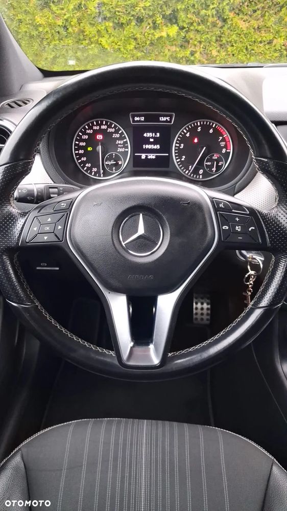Mercedes-Benz Klasa B 180 - 7
