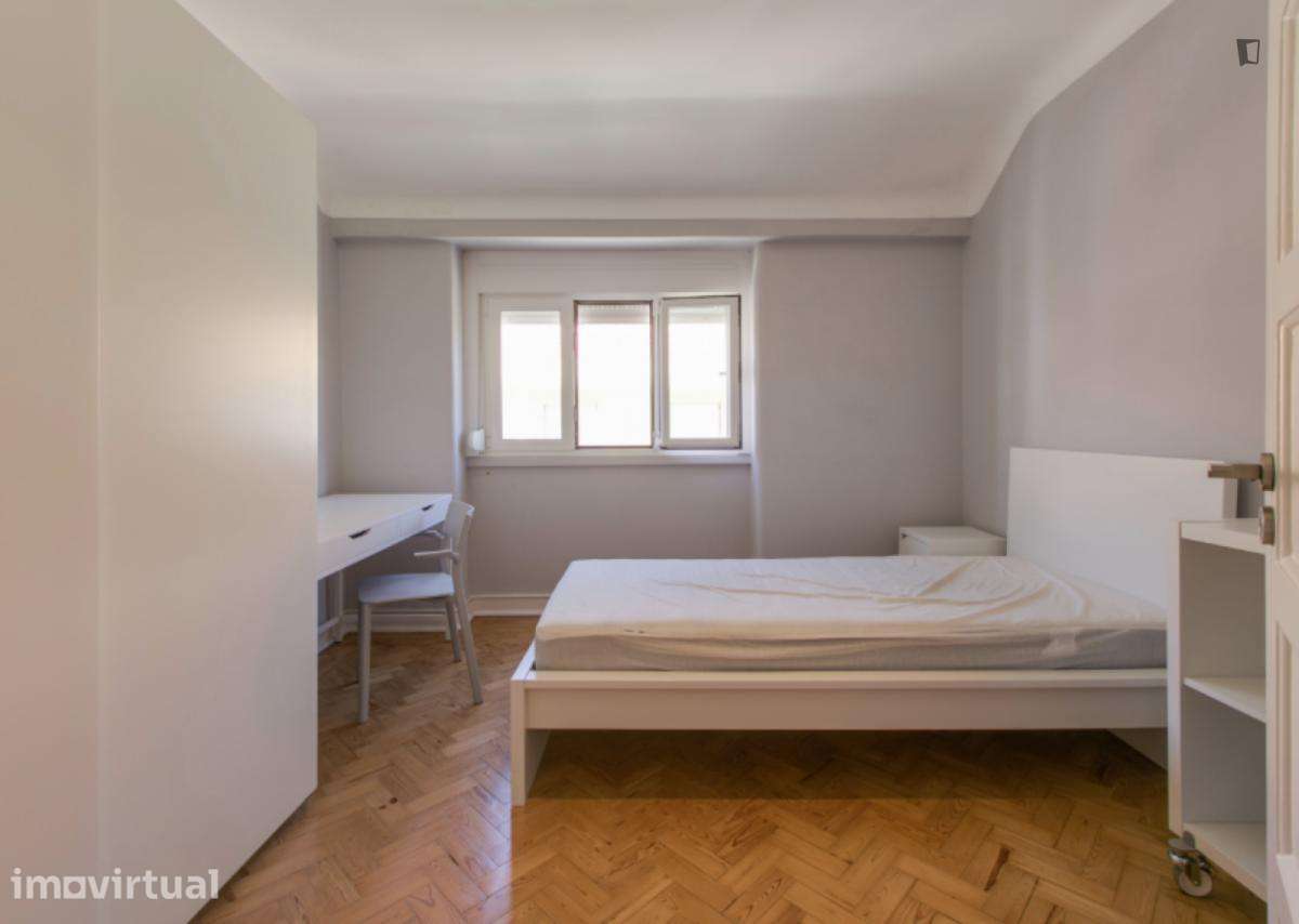 Quarto - localizado em Entrecampos Lisbon - Grande imagem: 3/10