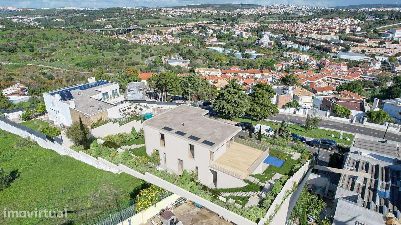 Moradia Isolada T4 com piscina, Alto do Lagoal, Oeiras - Grande imagem: 4/33