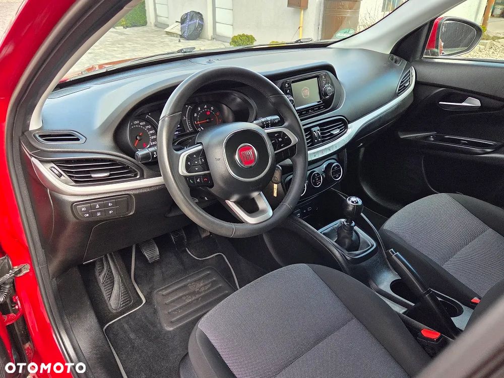 Fiat Tipo 1.4 16v Lounge EU6d - 8