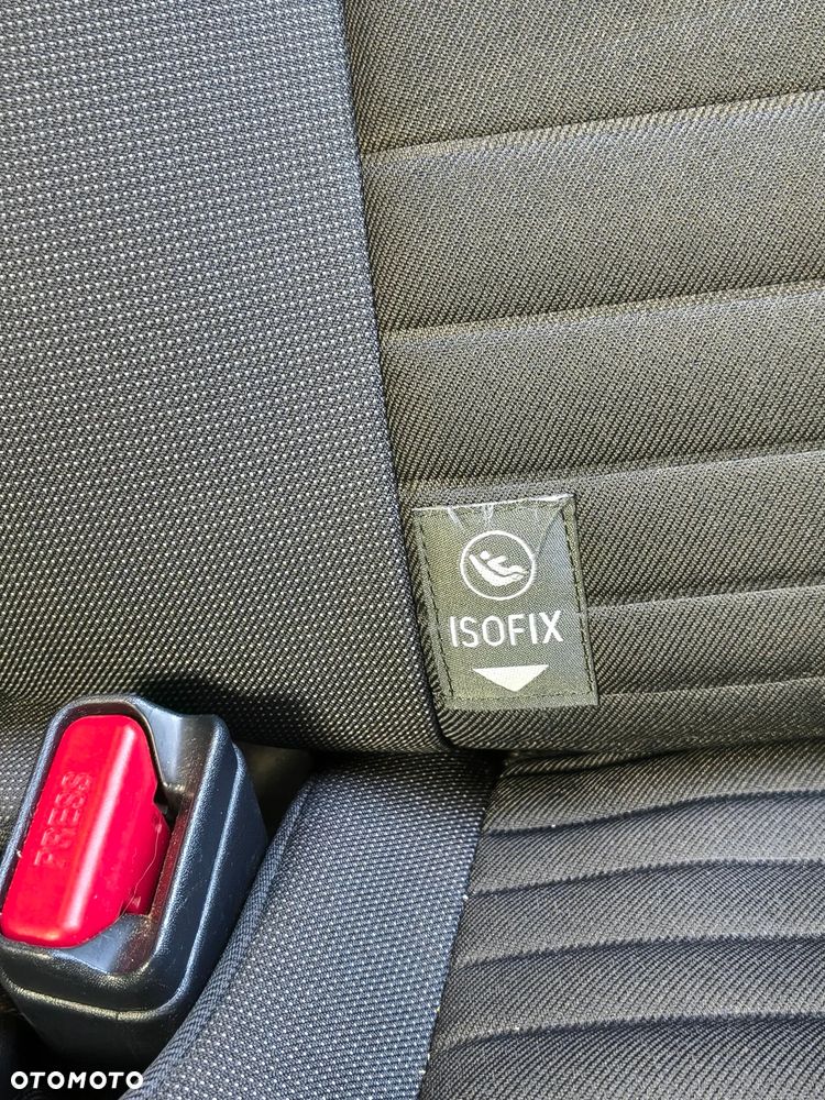 Toyota Auris 1.6 Premium - 25