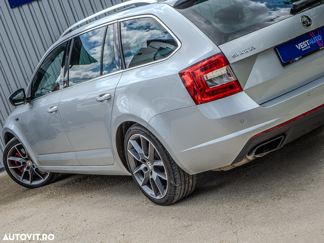 Skoda Octavia Combi Diesel 2.0 TDI DSG RS - 13