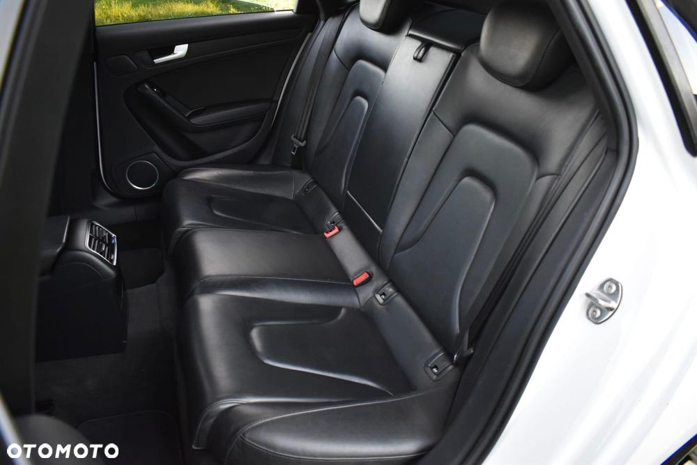 Audi A4 Limousine - 7