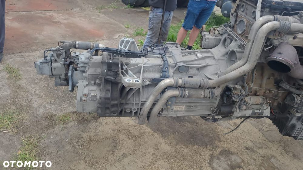 Mercedes Actros MP4 6x2 2551 Euro 6 CZĘŚCI RÓŻNE - 6