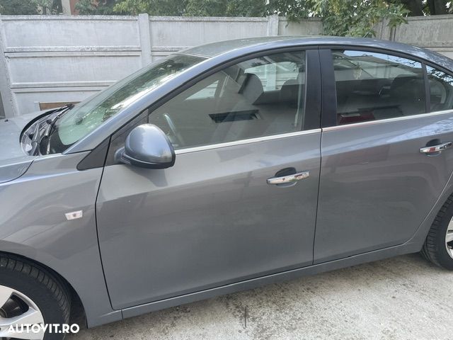Chevrolet Cruze 1.8 Ecotec LTZ+ - 2
