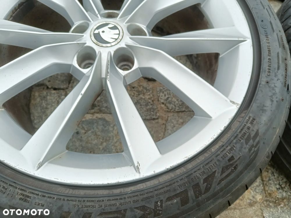 Felgi Aluminiowe 18 Skoda Superb 5x112 ET44 Seat Audi VW 3V0601025J - 6
