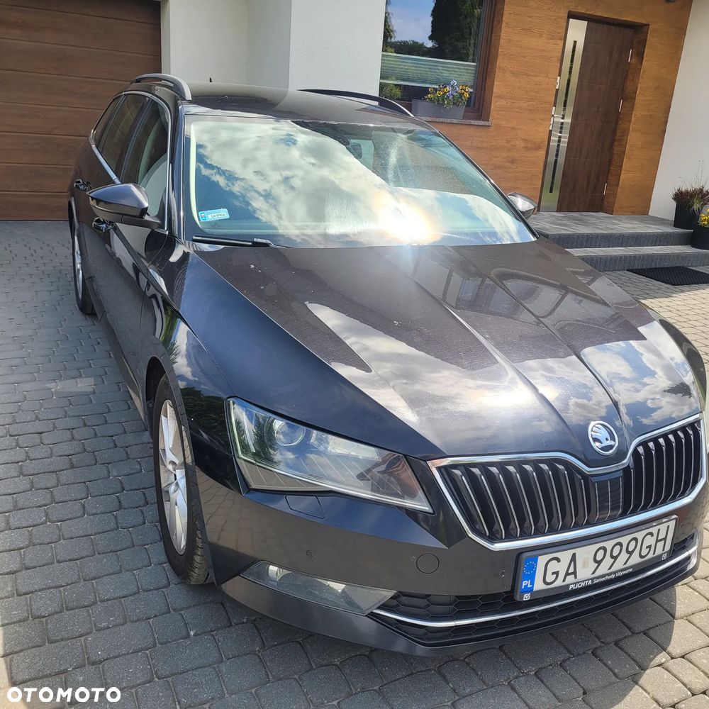 Skoda Superb 2.0 TDI Ambition DSG - 8