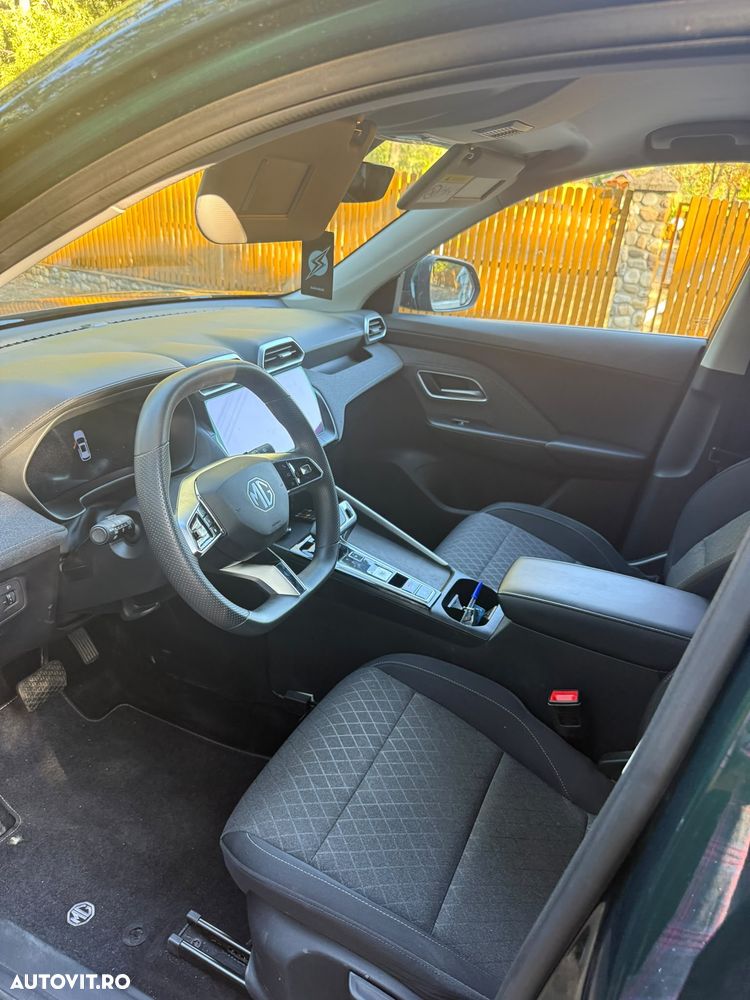 MG ZS HEV - 25