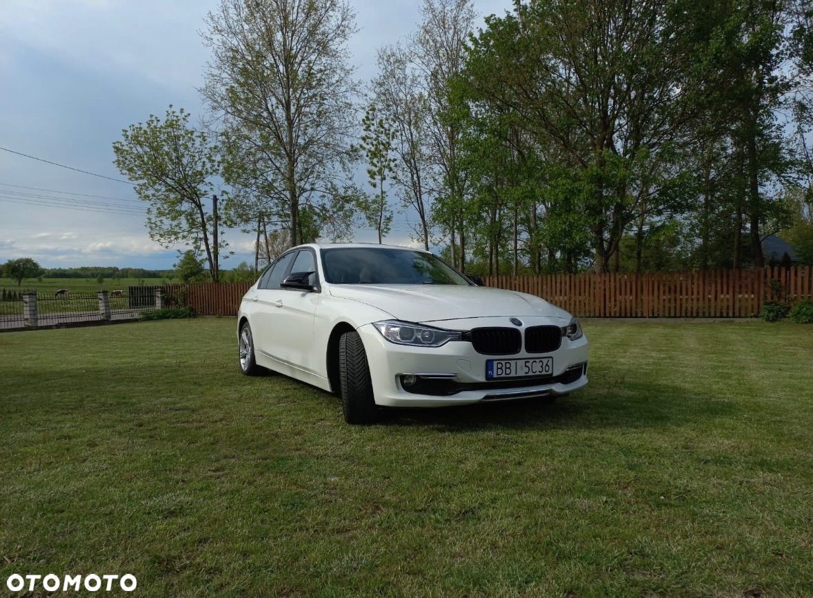 BMW Seria 3 328i Luxury Line - 1