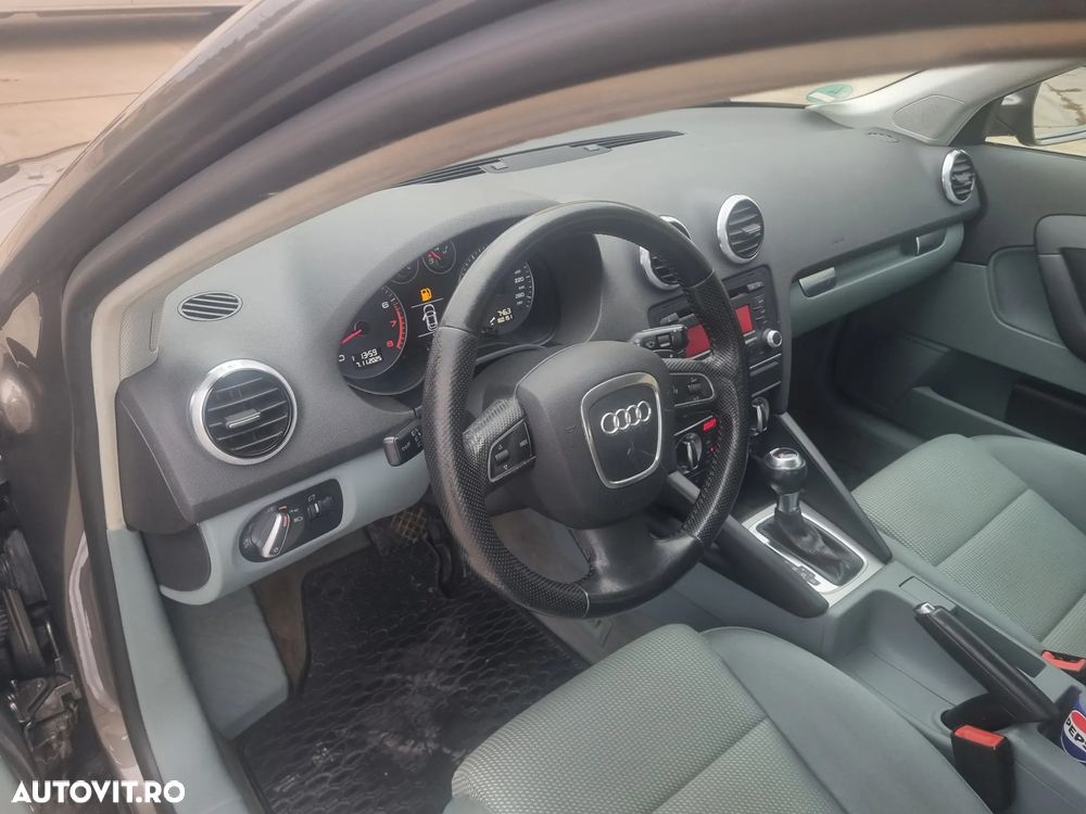 Audi A3 Sportback 1.4 TFSI Stronic Attraction - 8