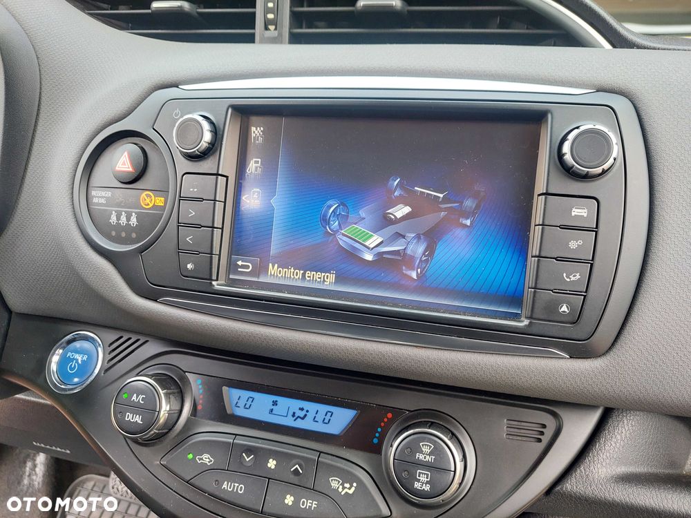 Toyota Yaris - 7