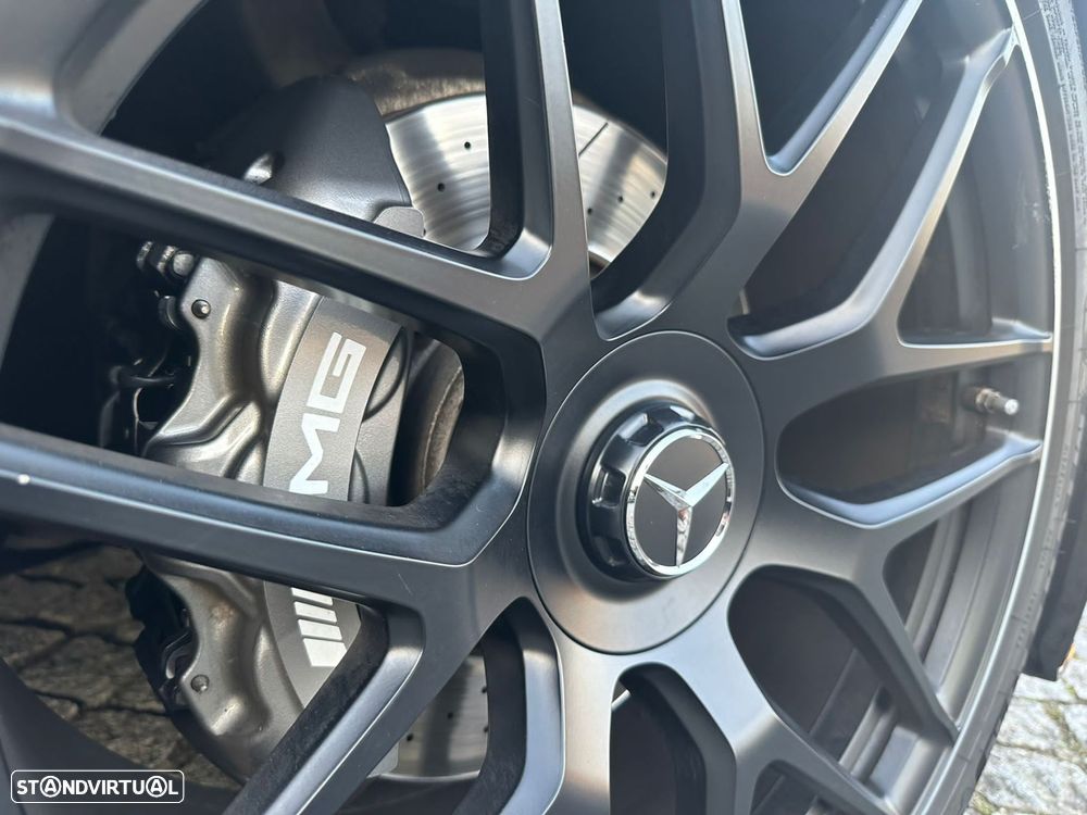 Mercedes-Benz AMG GT 43 4Matic+ - 11