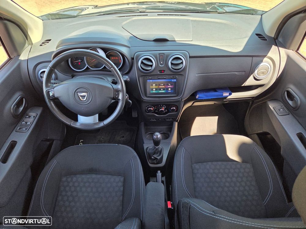 Dacia Lodgy 1.2 TCe Confort 7L - 35