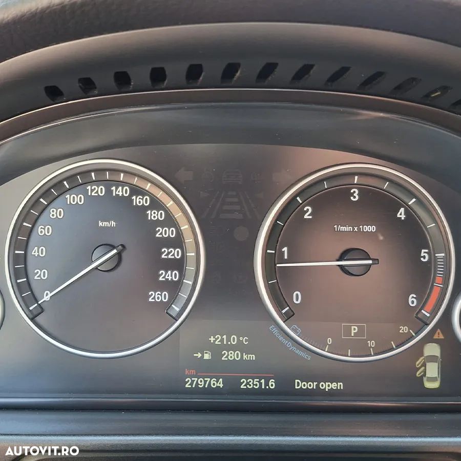 BMW Seria 5 520d Aut. - 24