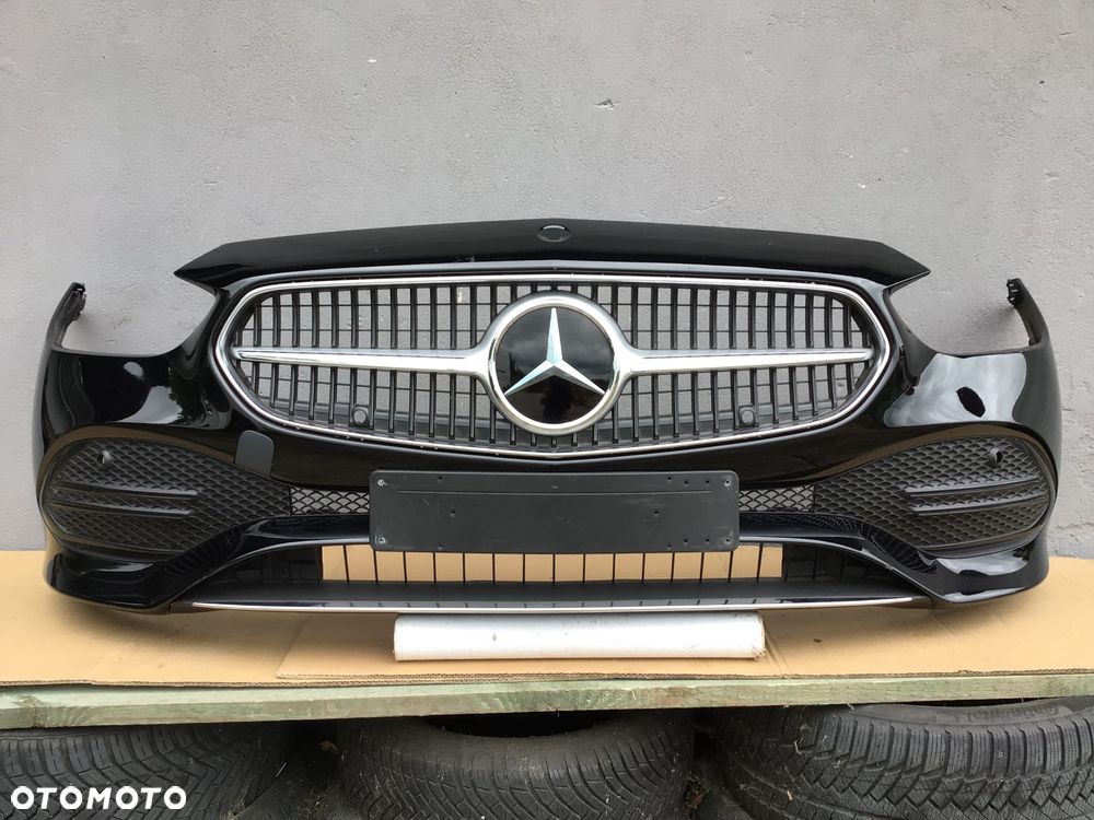 Zderzak przedni Mercedes C-klasa 206