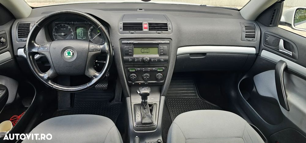 Skoda Octavia 1.9 TDI Business DSG - 7