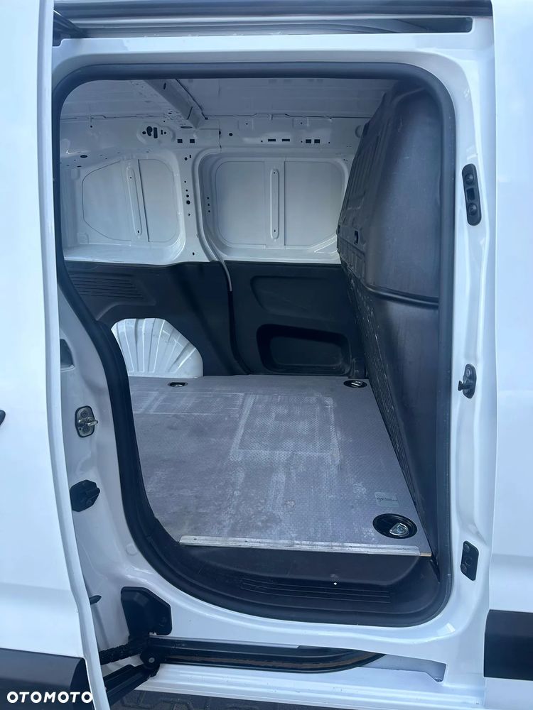 Toyota Proace City - 15