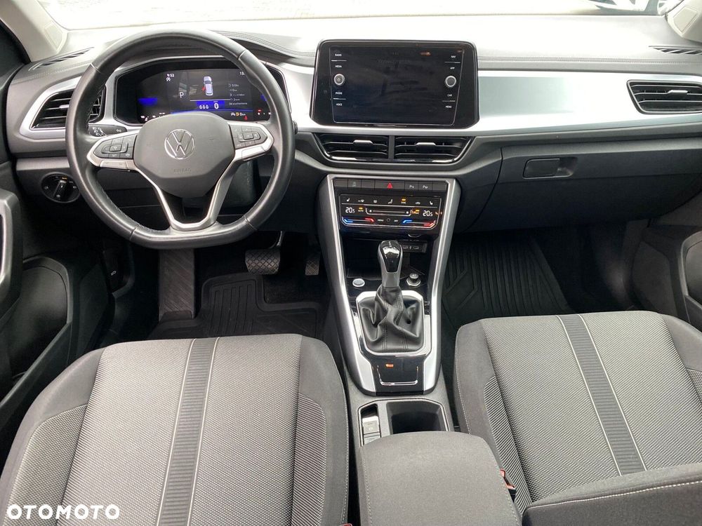 Volkswagen T-Roc - 12