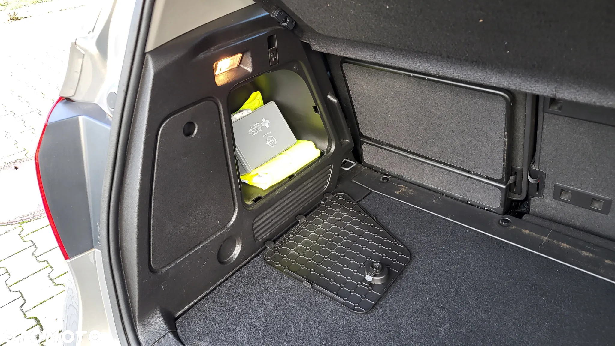 Opel Meriva - 18
